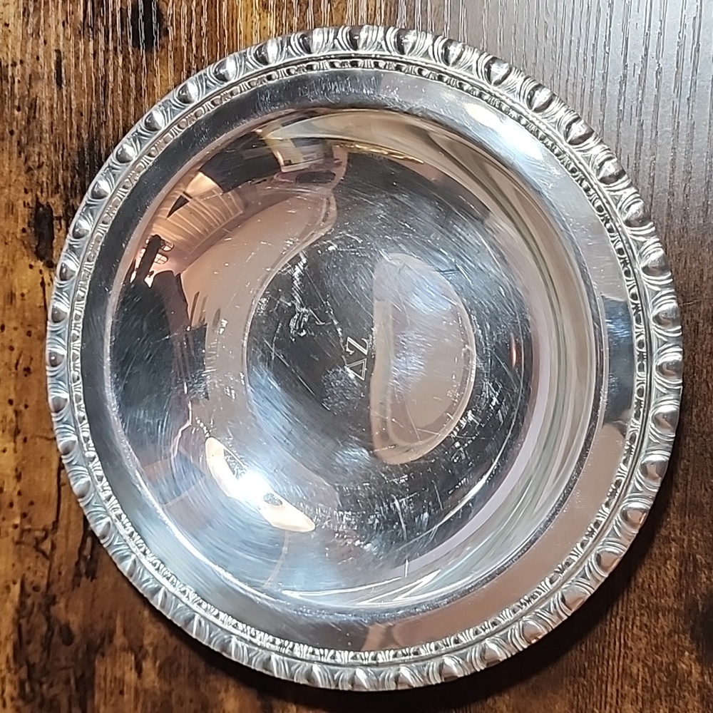 Nice vintage silverplate bowl-plate